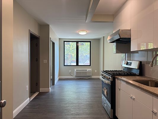 163-07 72nd Avenue #2G, Pomonok